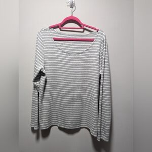 GAP gray & white striped top